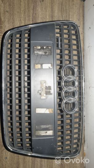 Audi Q7 4L Grille calandre supérieure de pare-chocs avant 