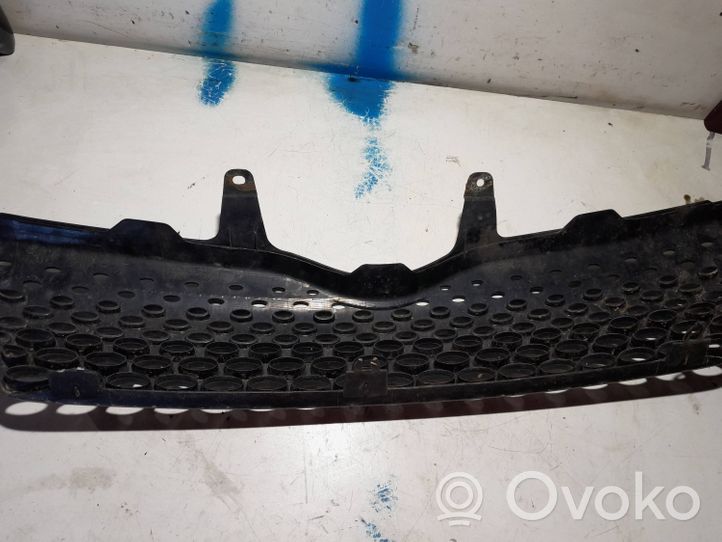 Toyota Yaris Verso Maskownica / Grill / Atrapa górna chłodnicy 