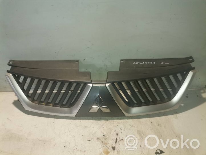 Mitsubishi Outlander Front bumper upper radiator grill 