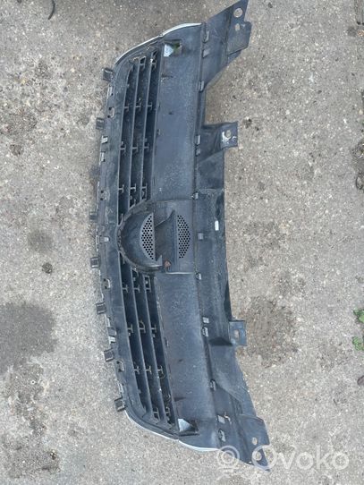 Opel Zafira B Grille calandre supérieure de pare-chocs avant 13136136