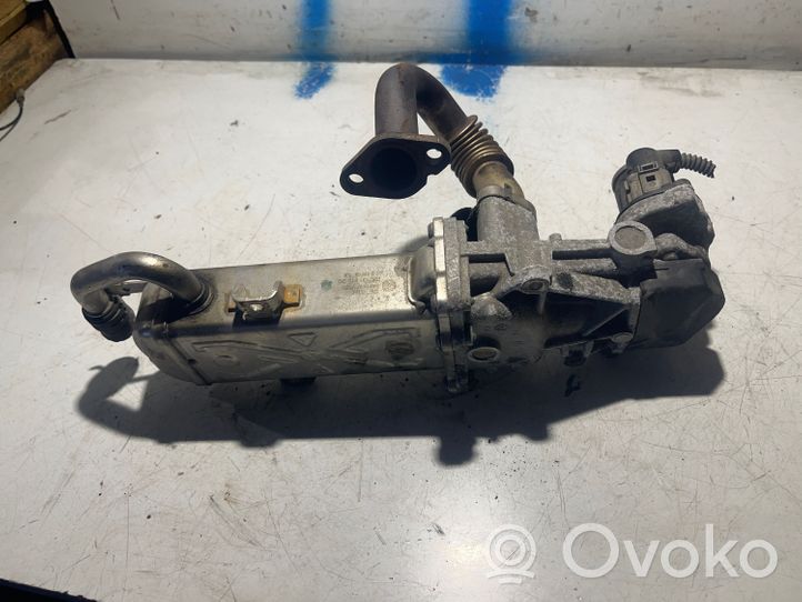 Volkswagen Jetta VI EGR-venttiili/lauhdutin 03L131512DQ