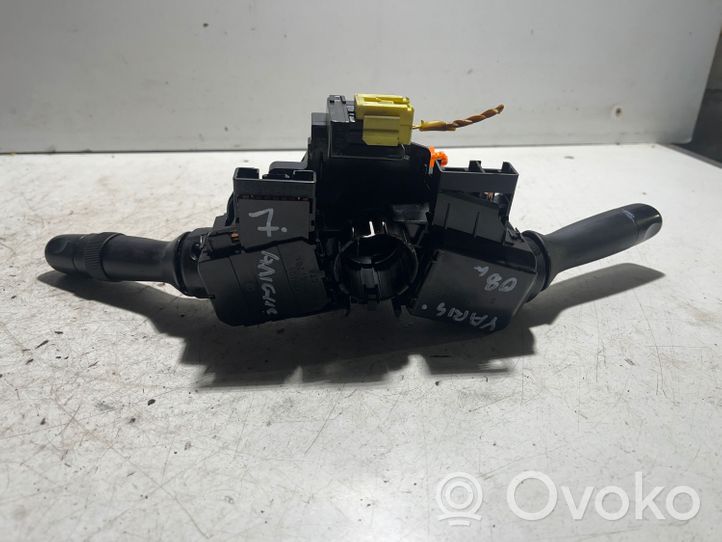 Toyota Yaris Leva/interruttore dell’indicatore di direzione e tergicristallo 52160