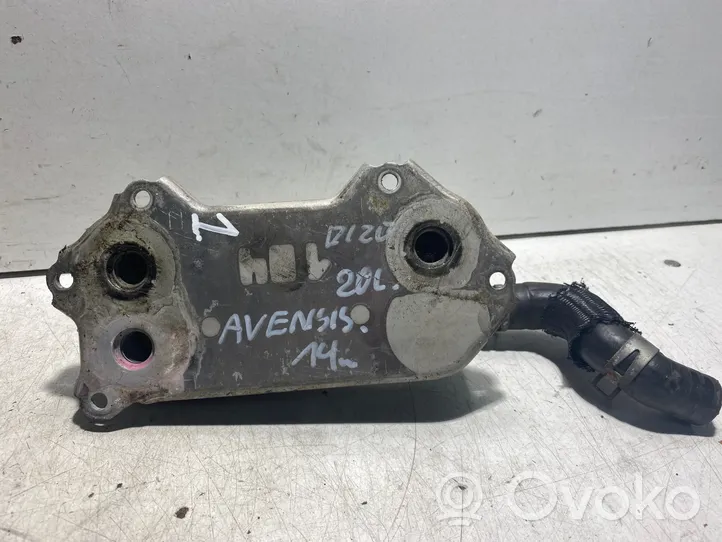 Toyota Avensis T270 Support de filtre à huile 157100R010C