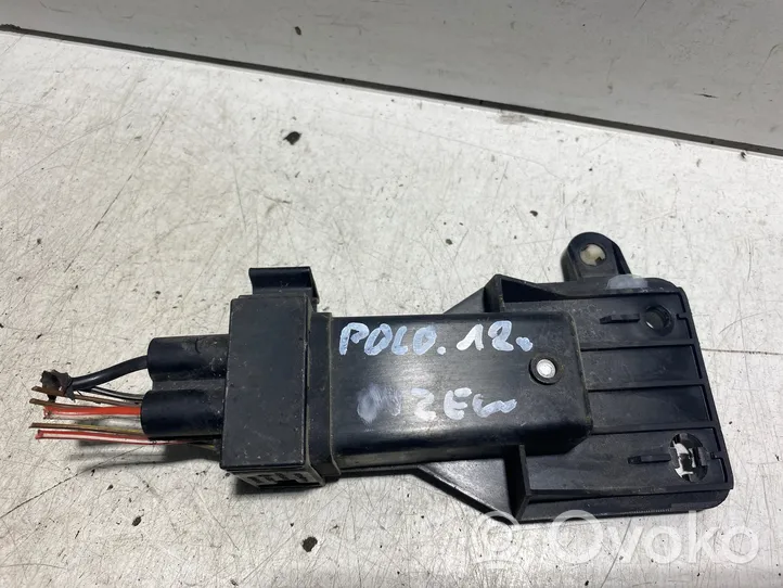 Volkswagen Polo V 6R Coolant fan relay 5J0919506