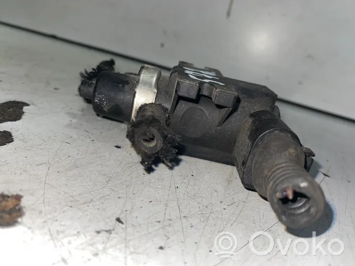 Audi A4 S4 B7 8E 8H Solenoidinis vožtuvas 1J0906627