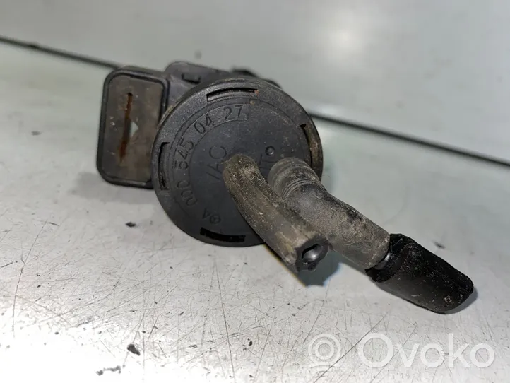 Mercedes-Benz E W211 Turboahtimen magneettiventtiili A0005450427