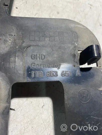 Volkswagen Touran I Griglia superiore del radiatore paraurti anteriore 1T0853651A