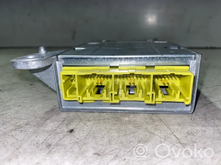 Ford Fiesta Turvatyynyn ohjainlaite/moduuli 8V5114B321AH