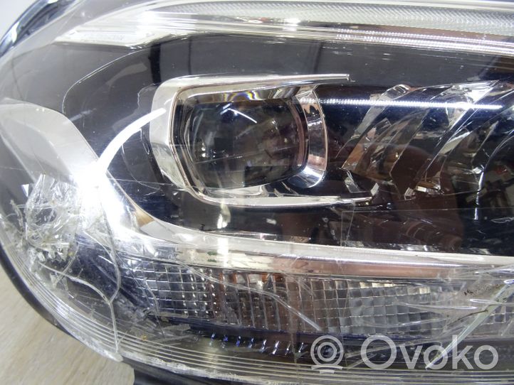 Mercedes-Benz W470 Lampa przednia A4709060900