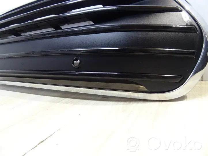 Mini One - Cooper R56 Maskownica / Grill / Atrapa górna chłodnicy 7498332