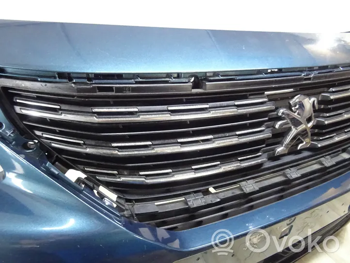 Peugeot 5008 Zderzak przedni 9816497877