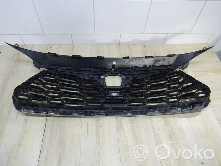 Toyota RAV 4 (XA30) Grille de calandre avant 531110E250