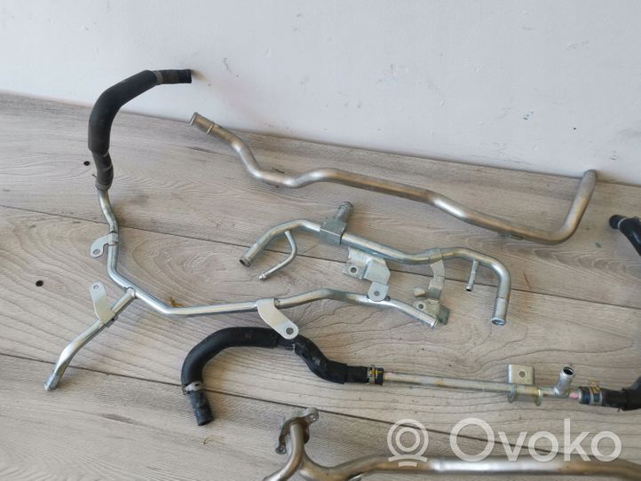 Infiniti Q50 Durite de refroidissement tube 