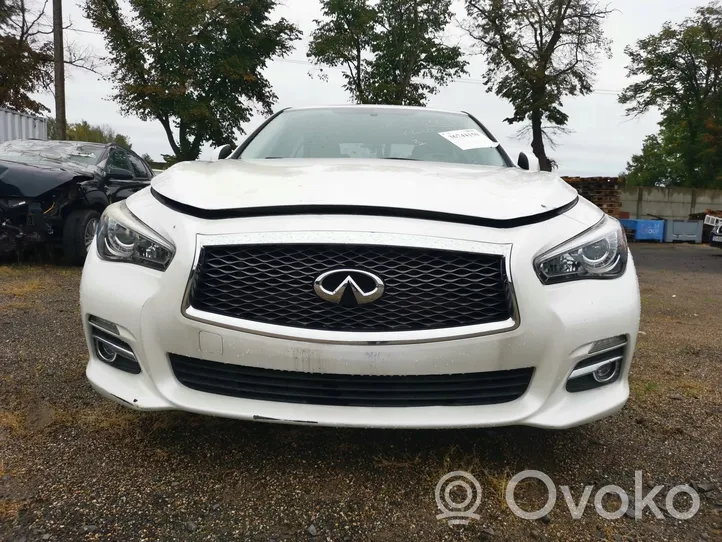 Infiniti Q50 Pare-choc avant 