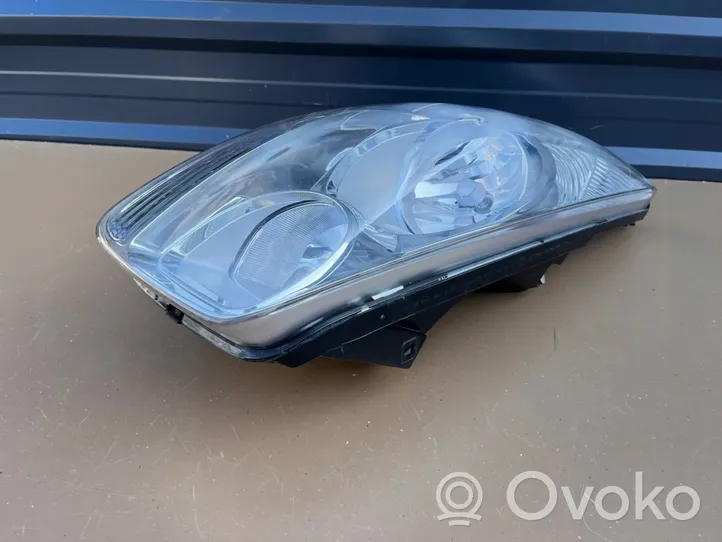 KIA Venga Headlight/headlamp 