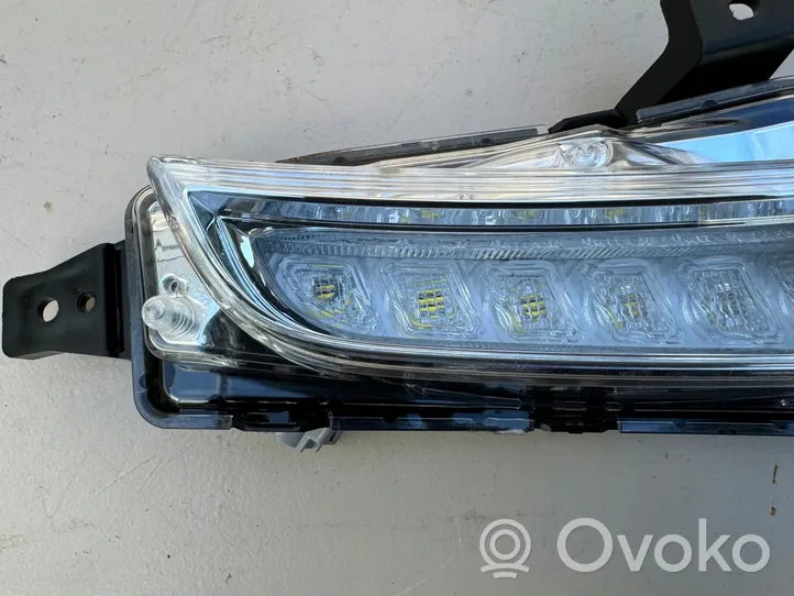 Suzuki Vitara (LY) Faro delantero LED diurno 