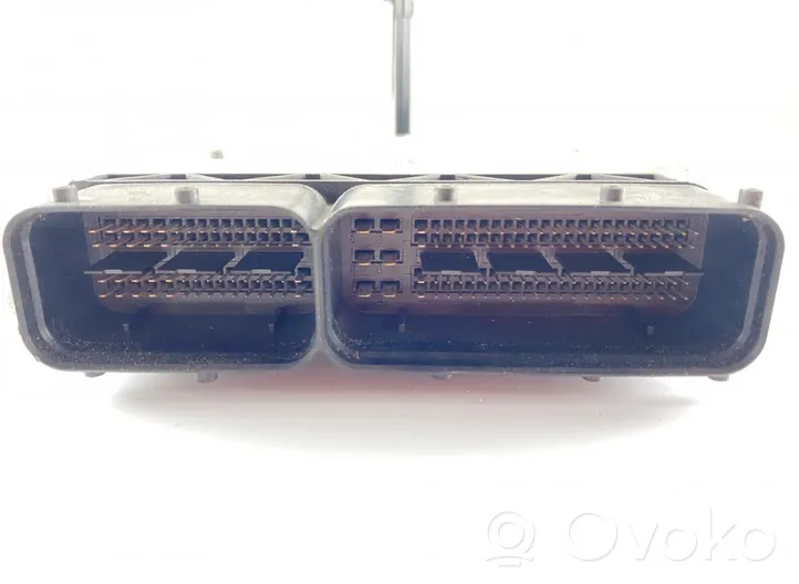 Volkswagen Golf Plus Sterownik / Moduł ECU 06F906056FG