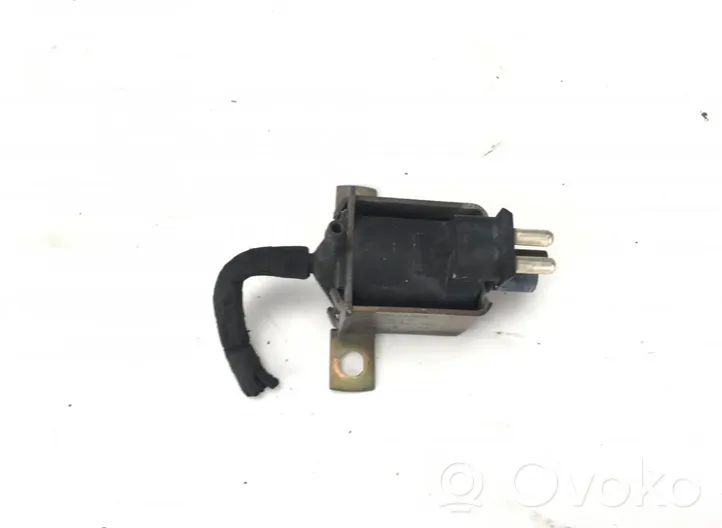 Mercedes-Benz S W126 Turboahtimen magneettiventtiili 0015406897