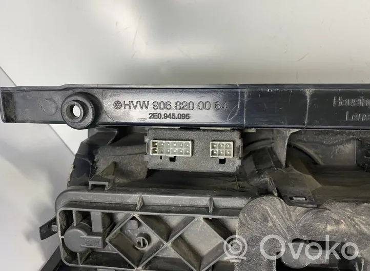 Volkswagen Crafter Feux arrière / postérieurs HVW9068200064