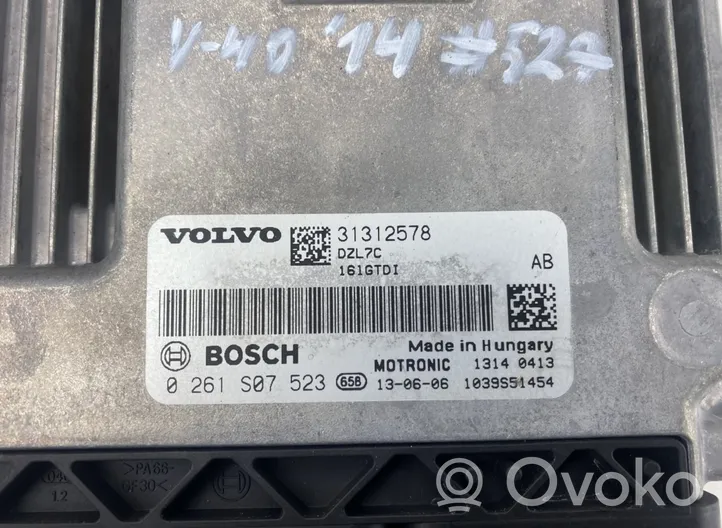 Volvo V40 Moottorin ohjainlaite/moduuli 31312578