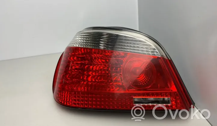 BMW 5 E60 E61 Lampa tylna 2VP008679