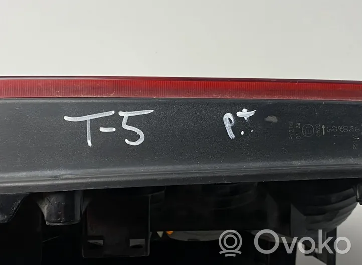 Volkswagen Transporter - Caravelle T5 Aizmugurējais lukturis virsbūvē 7H0945096F