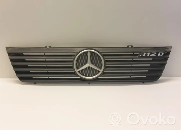 Mercedes-Benz Sprinter W901 W902 W903 W904 Griglia anteriore 9018880123
