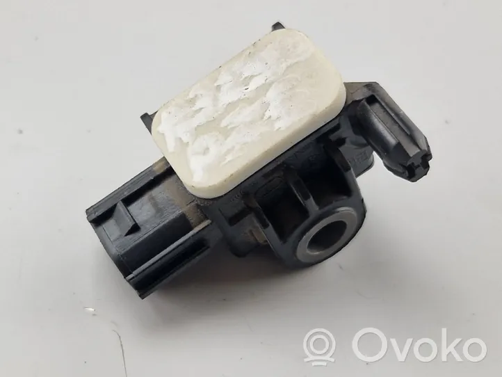 Nissan Juke I F15 Airbagsensor Crashsensor Drucksensor 988301EA0A