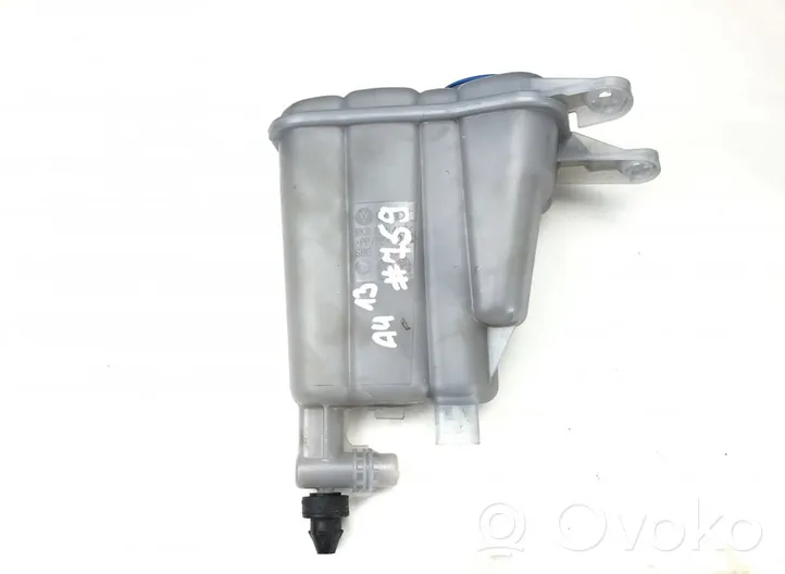 Audi A4 S4 B8 8K Vase d'expansion / réservoir de liquide de refroidissement 8K01214030