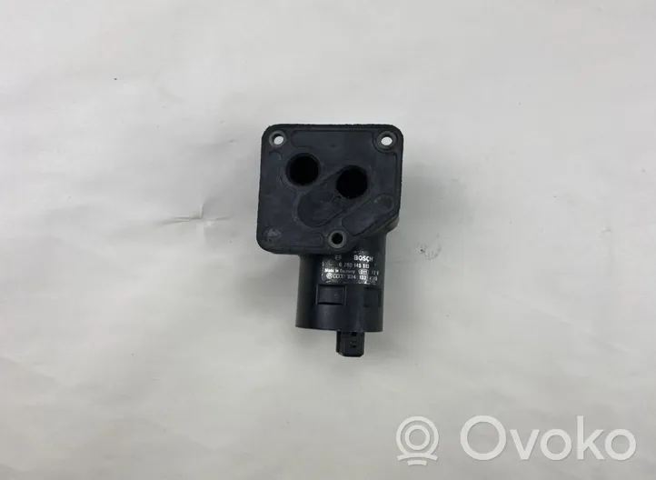 Audi A4 S4 B5 8D Valvola di regolazione del minimo 028014052