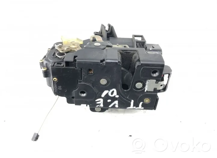 Audi TT Mk1 Serrure de porte avant 8N2837015B