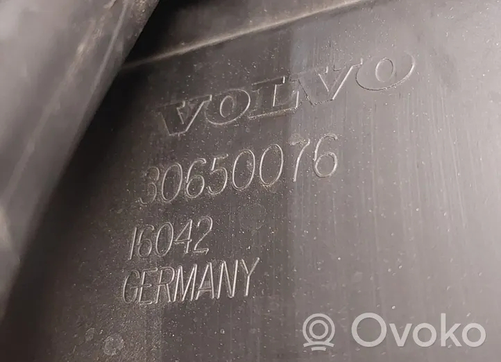 Volvo V70 Scatola del filtro dell’aria 4613785905