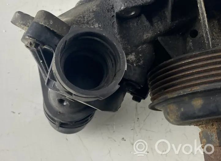 BMW 7 E65 E66 Pompe de circulation d'eau F-229571