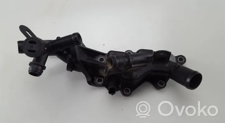 Renault Clio IV Obudowa termostatu 110606217R