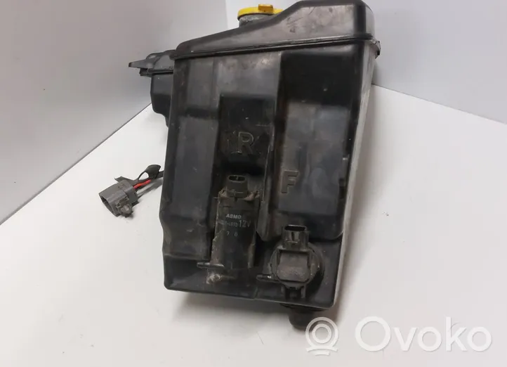 Mazda 6 Бачок оконной жидкости 855341-054