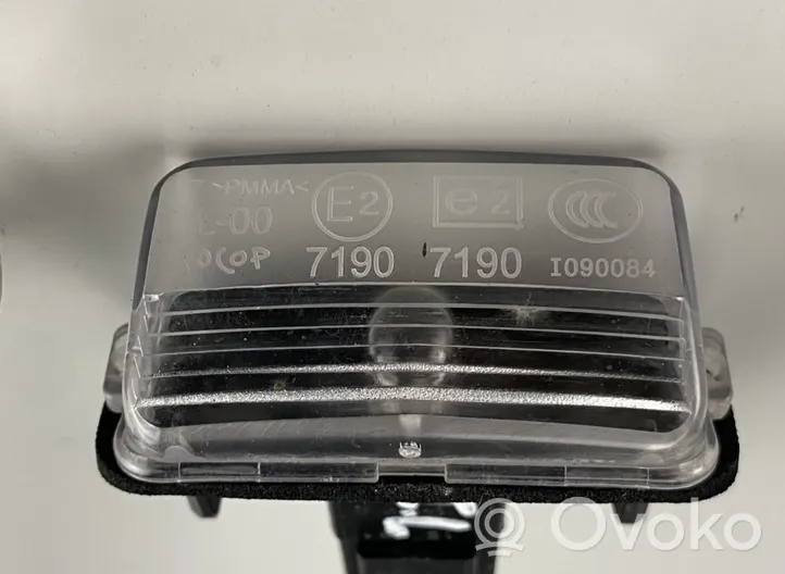 Peugeot Partner III Number plate light I090084