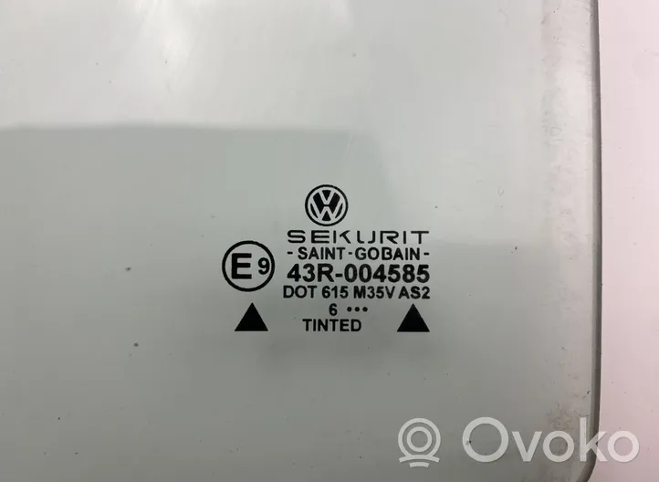 Volkswagen New Beetle Front door window glass four-door 43R004585