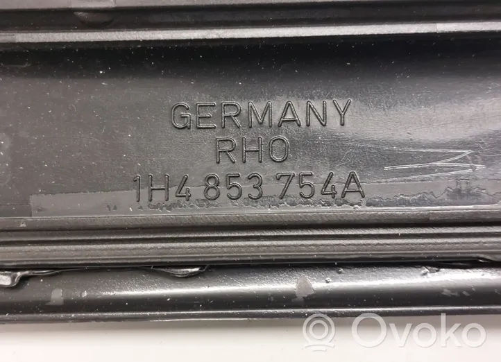 Volkswagen Golf III Takaoven lista (muoto) 1H4853754A