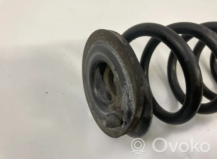 Volkswagen Sharan Muelle espiral trasero 7N0511115B
