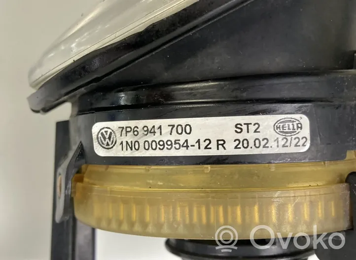Volkswagen Touareg II Światło przeciwmgłowe przednie 7P6941700
