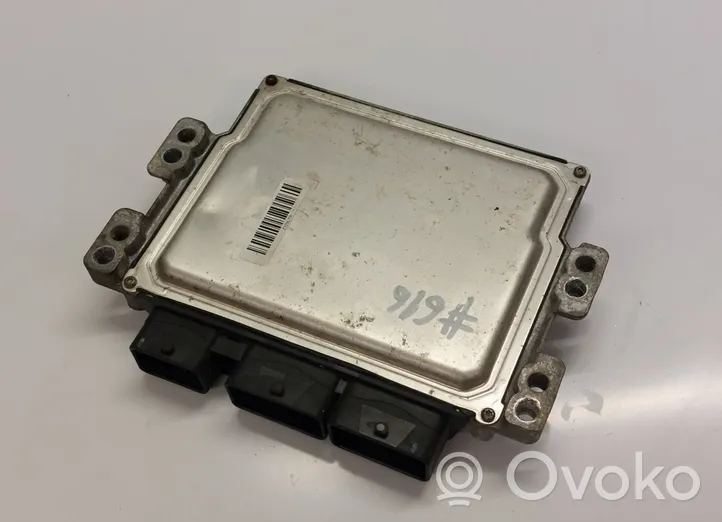 Renault Kangoo II Sterownik / Moduł ECU 237101989R