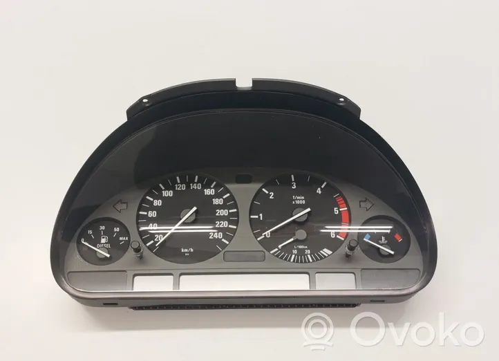 BMW 5 E39 Tachimetro (quadro strumenti) 6211-8387043