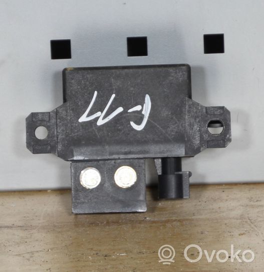 BMW 5 F10 F11 Coolant fan relay 766150301