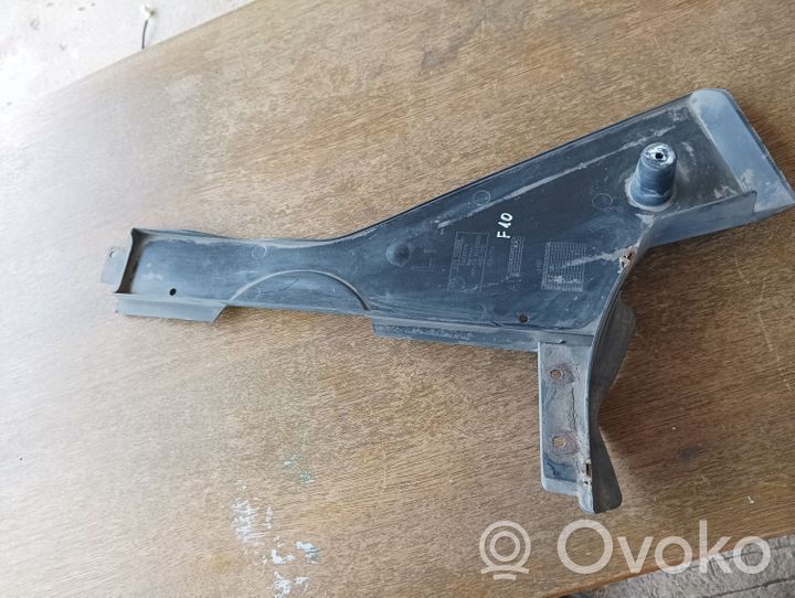 BMW 7 F01 F02 F03 F04 Couvre soubassement arrière 7185135