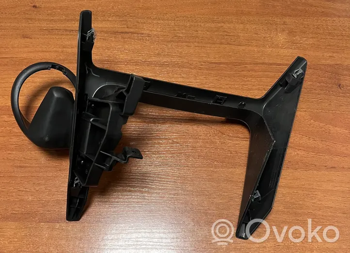 BMW X1 E84 Cup holder front 