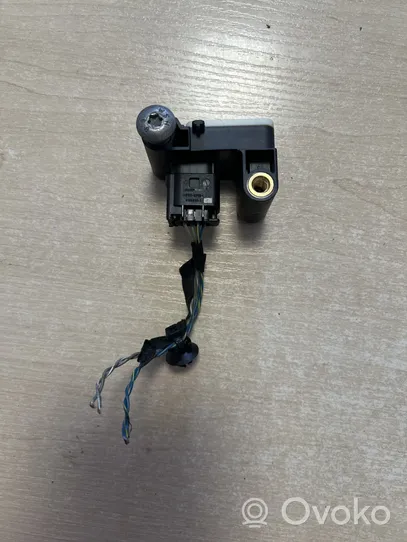 BMW 1 E82 E88 Airbagsensor Crashsensor Drucksensor 6911003