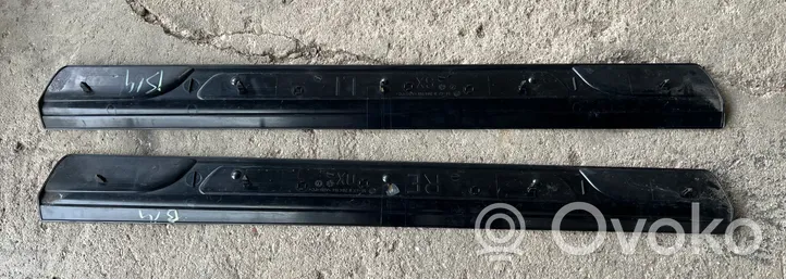 BMW 3 E46 sill trim set (inner) 8204113