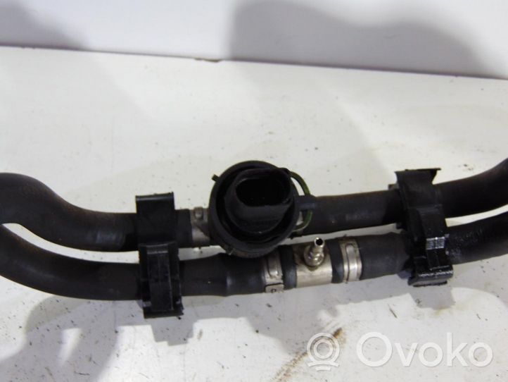 Audi A8 S8 D3 4E Capteur de pression de carburant 038906081A