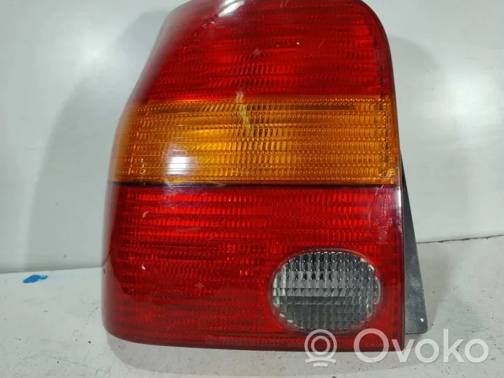 Seat Arosa Aizmugurējais lukturis virsbūvē 