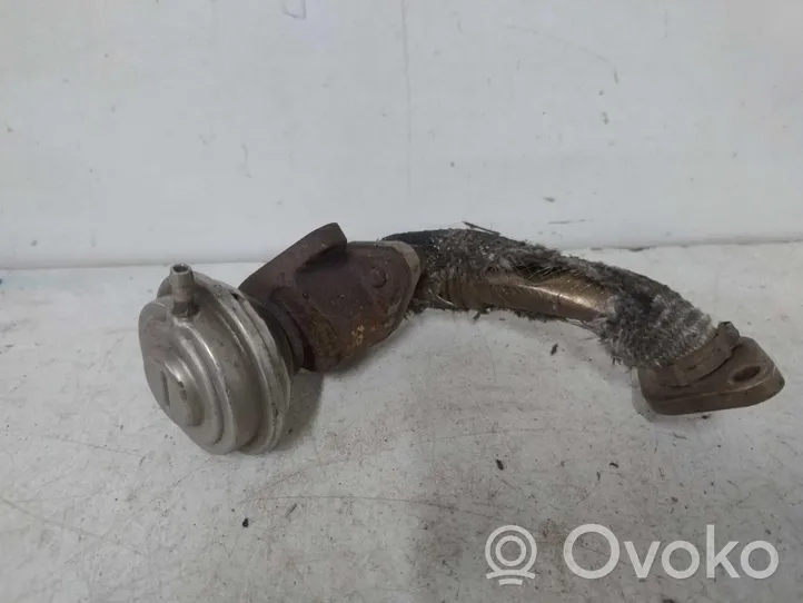 Volkswagen PASSAT B5 EGR valve 059131504